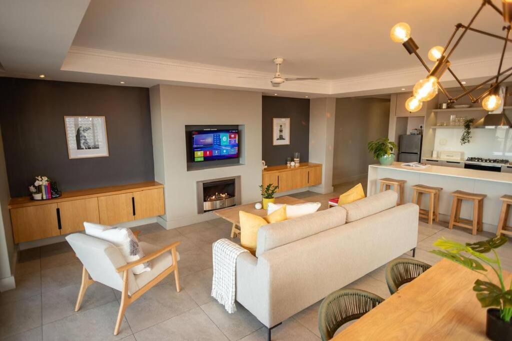 Hermanus Waterfront, Ocean Deluxe - Apartment 2 Экстерьер фото